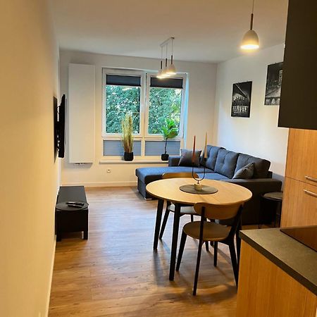 Apartament Julia 1-4 Os Starowapiennikowa 42A Z Balkonem Ze Sniadaniem Kontynentalnym Kielce Ngoại thất bức ảnh