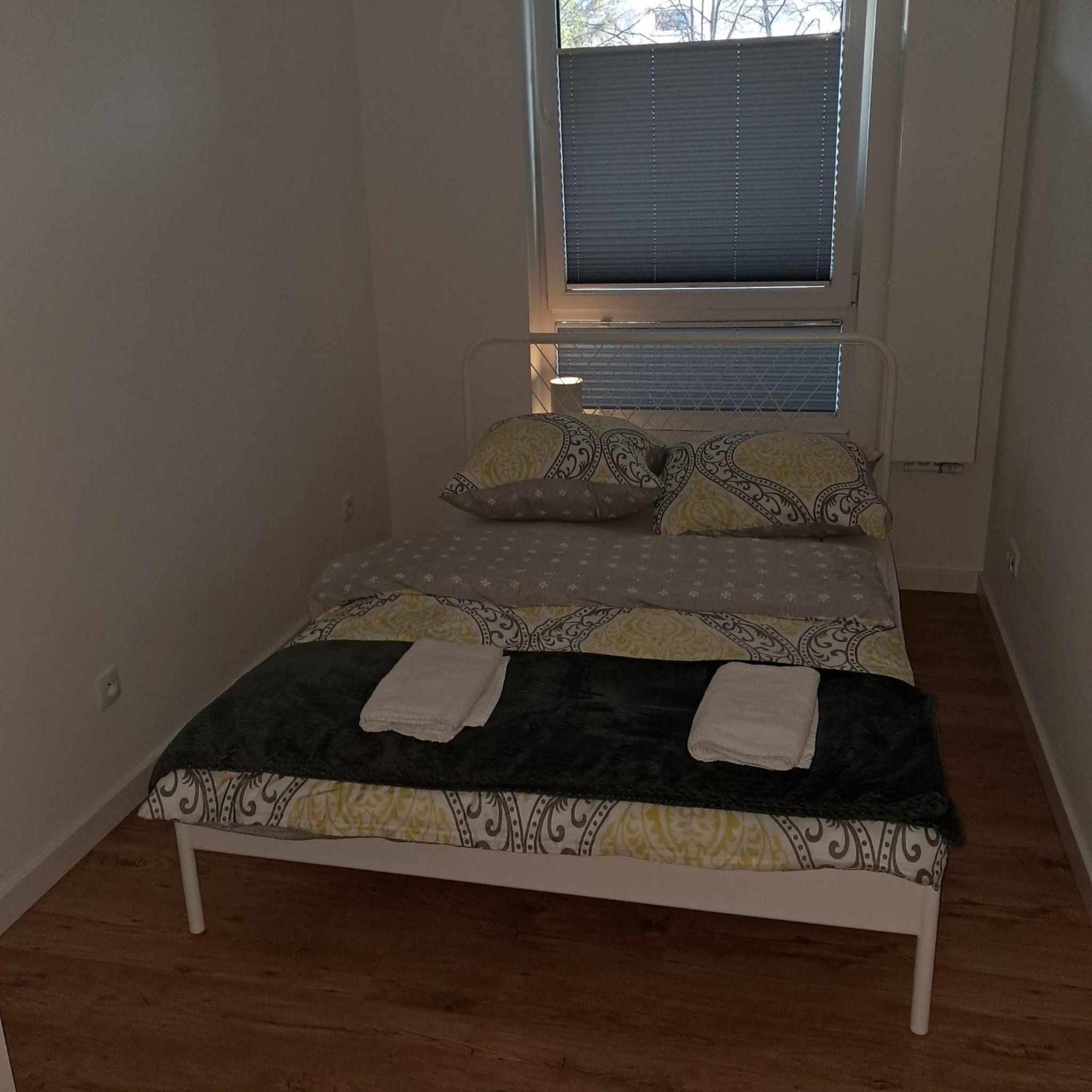 Apartament Julia 1-4 Os Starowapiennikowa 42A Z Balkonem Ze Sniadaniem Kontynentalnym Kielce Ngoại thất bức ảnh