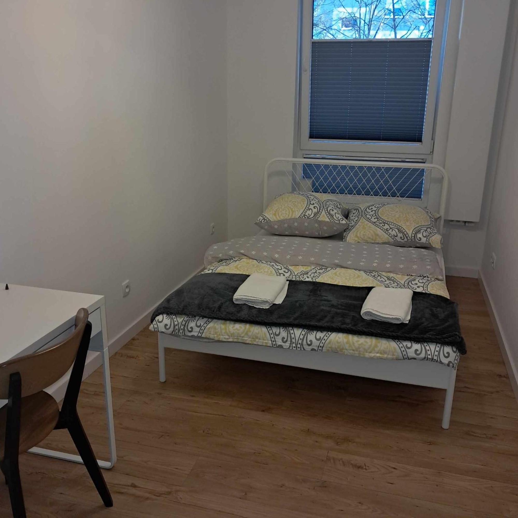 Apartament Julia 1-4 Os Starowapiennikowa 42A Z Balkonem Ze Sniadaniem Kontynentalnym Kielce Ngoại thất bức ảnh